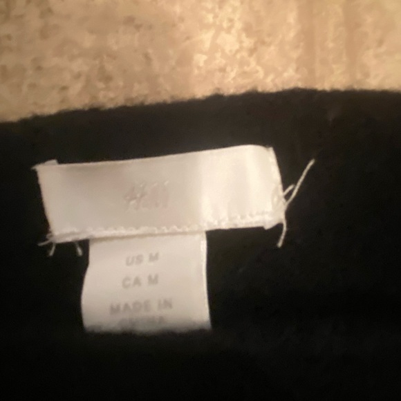 puff sleeve & square neck wool top, excellent condition and comfortable to wear. - Picture 2 of 2